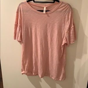 Elan pink t-shirt with fun sleeves